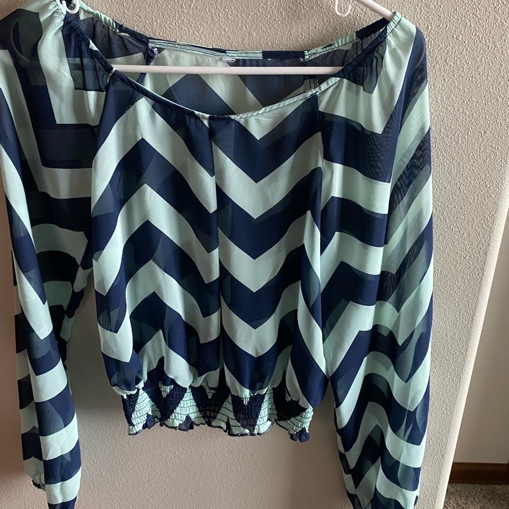 Long sleeve chevron blouse XS